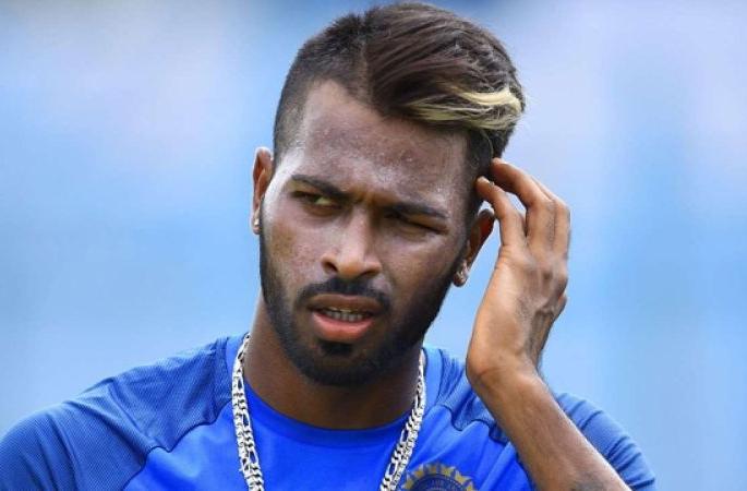 India vs Australia: Hardik Pandya ruled out of Australia’s tour of India due to lower back stiffness | India vs Australia : भारताला धक्का, हार्दिक पांड्याची मालिकेतून माघार
