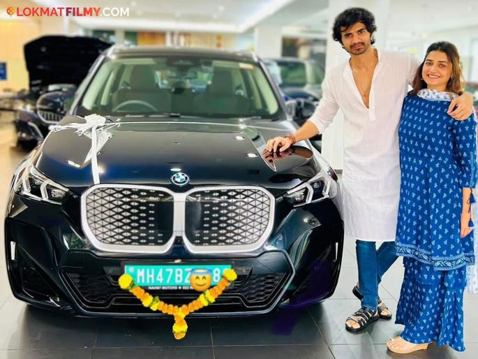 Hruta Durgule and Pratik Shah bought new car BMW on the occassion of Ganesh Chaturthi, shared the good news by sharing a photo | गणेश चतुर्थीला हृता दुर्गुळेच्या घरी आली नवीन पाहुणी, फोटो शेअर करत दिली खुशखबर Hruta Durgule and Pratik Shah bought new car BMW on the occassion of Ganesh Chaturthi, shared the good news by sharing a photo | गणेश चतुर्थीला हृता दुर्गुळेच्या घरी आली नवीन पाहुणी, फोटो शेअर करत दिली खुशखबर