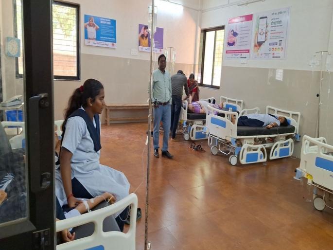 129 students of 'Navodaya' were poisoned by school food in Sangeli; some were in critical condition | ‘नवोदय’ च्या १२९ विद्यार्थ्यांना विद्यालयातील अन्नातून विषबाधा, सांगेली येथील प्रकार : काहींची प्रकृती होती गंभीर 129 students of 'Navodaya' were poisoned by school food in Sangeli; some were in critical condition | ‘नवोदय’ च्या १२९ विद्यार्थ्यांना विद्यालयातील अन्नातून विषबाधा, सांगेली येथील प्रकार : काहींची प्रकृती होती गंभीर