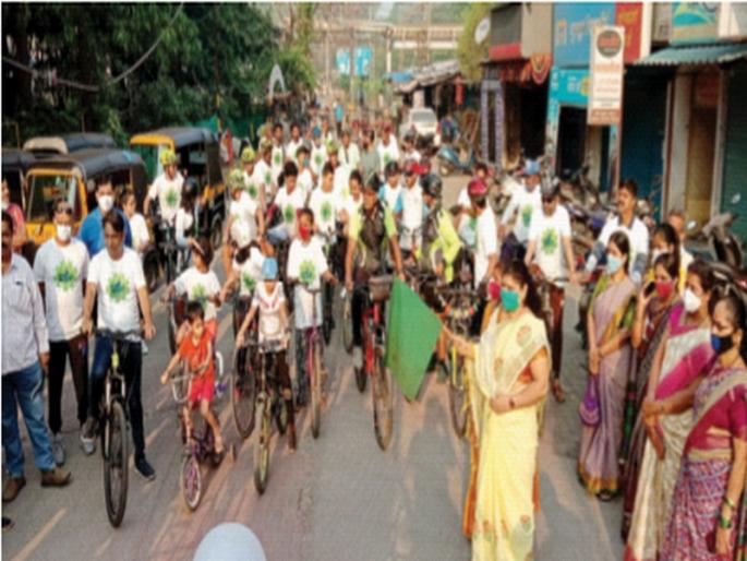 Bicycle rally on behalf of Municipal Council in Karjat | कर्जतमध्ये नगरपरिषदेच्या वतीने सायकल रॅली Bicycle rally on behalf of Municipal Council in Karjat | कर्जतमध्ये नगरपरिषदेच्या वतीने सायकल रॅली