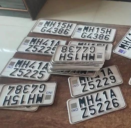 fake link for hsrp registration complaint to police crime against cyber fraud | ‘एचएसआरपी’ नोंदणीसाठी बनावट लिंक; पोलिसांत तक्रार, सायबर भामट्यावर गुन्हा fake link for hsrp registration complaint to police crime against cyber fraud | ‘एचएसआरपी’ नोंदणीसाठी बनावट लिंक; पोलिसांत तक्रार, सायबर भामट्यावर गुन्हा