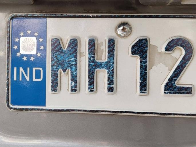 Install 'HSRP' by 31; otherwise fine; 18 lakh 37 thousand vehicles in Mumbai do not have new plates | ३१ पर्यंत ‘एचएसआरपी’ बसवा; नाहीतर दंड; मुंबईत १८ लाख ३७ हजार वाहनांवर नवीन प्लेट नाहीच