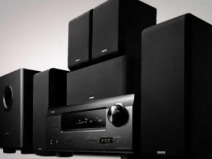 Beat each other from the big-screen home theater | मोठ्या आवाजातील होम थिएटरवरून एकमेकांना मारहाण Beat each other from the big-screen home theater | मोठ्या आवाजातील होम थिएटरवरून एकमेकांना मारहाण