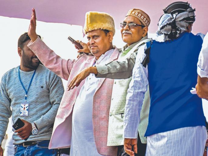 Humayun Kabir's statement regarding bhagavad gita recitation, made a big announcement | "मी सनातन धर्माचा…"; गीता पठणासंदर्भात हुमायूं कबीर यांचं वक्तव्य, केली मोठी घोषणा! Humayun Kabir's statement regarding bhagavad gita recitation, made a big announcement | "मी सनातन धर्माचा…"; गीता पठणासंदर्भात हुमायूं कबीर यांचं वक्तव्य, केली मोठी घोषणा!