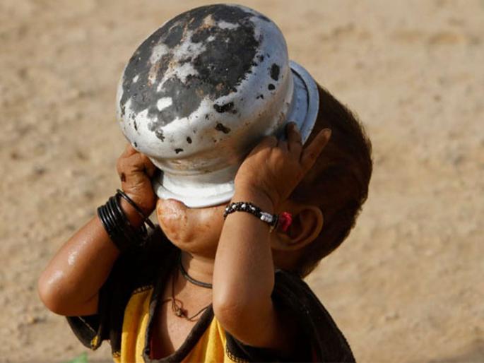 Global Hunger Index: India's ranking slips to 102 among 117 Countries | भारतात भुकेचं संकट गंभीर, हंगर इंडेक्समध्ये झाली घसरण; पाकिस्तानपेक्षाही वाईट परिस्थिती  Global Hunger Index: India's ranking slips to 102 among 117 Countries | भारतात भुकेचं संकट गंभीर, हंगर इंडेक्समध्ये झाली घसरण; पाकिस्तानपेक्षाही वाईट परिस्थिती