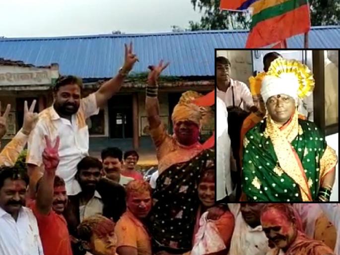 For the first time in the state the Hupari Municipal Council of Kolhapur district has elected a third party as an accepted corporator | ऐतिहासिक!; राज्यात पहिल्यांदाच तृतीयपंथीयाची स्वीकृत नगरसेवकपदी निवड, कोल्हापूर जिल्ह्यात क्रांतिकारी पाऊल For the first time in the state the Hupari Municipal Council of Kolhapur district has elected a third party as an accepted corporator | ऐतिहासिक!; राज्यात पहिल्यांदाच तृतीयपंथीयाची स्वीकृत नगरसेवकपदी निवड, कोल्हापूर जिल्ह्यात क्रांतिकारी पाऊल