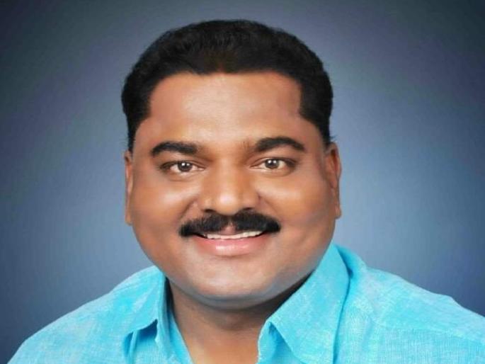 Rajendra Nerlekar of Hupari cheated crores by removing goat-sheep rearing institute | Kolhapur- दगड फोडणाऱ्या राजूचा हातोहात कोट्यवधींचा चुना; शेळी-मेंढी पालन संस्था काढून केली फसवणूक Rajendra Nerlekar of Hupari cheated crores by removing goat-sheep rearing institute | Kolhapur- दगड फोडणाऱ्या राजूचा हातोहात कोट्यवधींचा चुना; शेळी-मेंढी पालन संस्था काढून केली फसवणूक