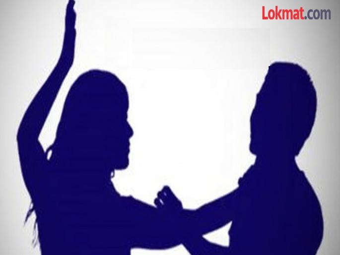 In Madhya Pradesh, Husband brutally beaten in a closed room by Wife; Victim recorded his wife's act, video goes viral | बंद खोलीत पतीला बेदम मारलं; पीडित पतीने पत्नीचा कारनामा रेकॉर्ड केला, व्हिडिओ व्हायरल