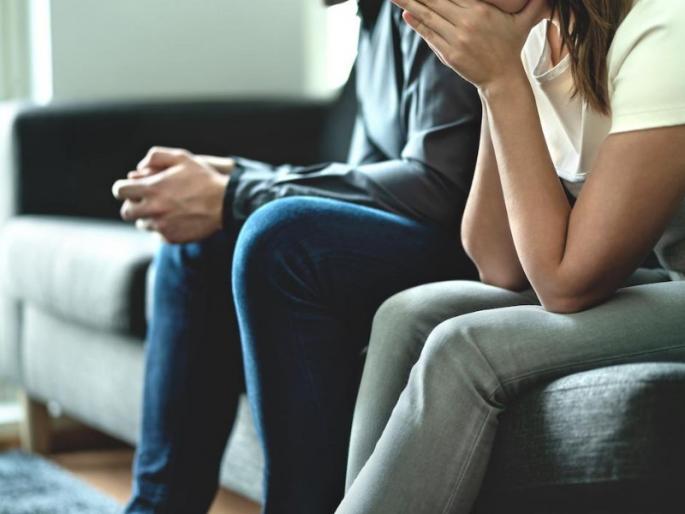The wife was denied entry into the house and what happened next the husband got justice | पत्नीला घरात प्रवेश नाकारला अन् पुढं घडलं असं काही की.., न्याय पतीला मिळाला The wife was denied entry into the house and what happened next the husband got justice | पत्नीला घरात प्रवेश नाकारला अन् पुढं घडलं असं काही की.., न्याय पतीला मिळाला