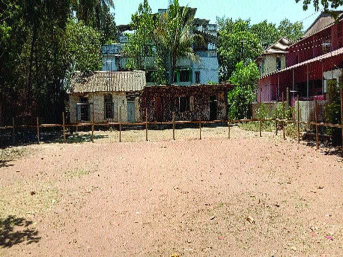 Suspension of Martyr Kotwal Exercise Temple on the ground | हुतात्मा कोतवाल व्यायाम मंदिर मैदानावरील बांधकामाला स्थगिती  Suspension of Martyr Kotwal Exercise Temple on the ground | हुतात्मा कोतवाल व्यायाम मंदिर मैदानावरील बांधकामाला स्थगिती