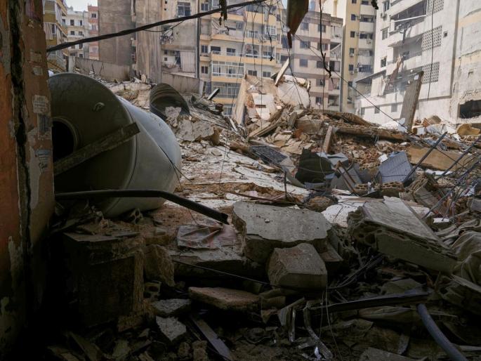 Indians advised not to cross Iranian border at risk of life | जीव धोक्यात घालून ओलांडू नका इराणची सीमा, भारतीयांना सूचना Indians advised not to cross Iranian border at risk of life | जीव धोक्यात घालून ओलांडू नका इराणची सीमा, भारतीयांना सूचना