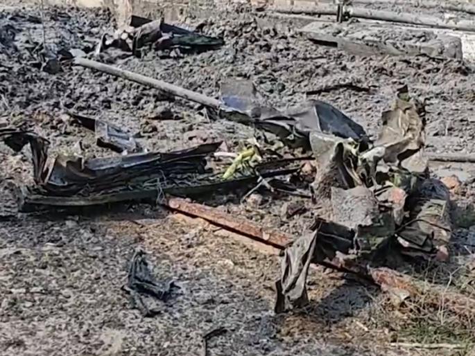 Indian Air Force trainer aircraft crashes near Tambaram; Pilot safe! Court of Inquiry orders | भारतीय हवाई दलाचे विमान तांबरमजवळ कोसळले; कोर्ट ऑफ इन्क्वायरीचा आदेश