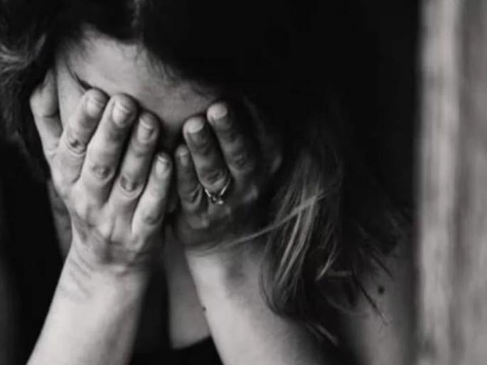 "Called me to the room, looked at me with dirty eyes, watched videos at night..."; Women's serious allegations against IAS officer | "खोलीत बोलवायचे, घाणेरड्या नजरेने बघायचे, रात्री व्हिडीओ..."; IAS अधिकाऱ्याविरोधात महिलांचे गंभीर आरोप "Called me to the room, looked at me with dirty eyes, watched videos at night..."; Women's serious allegations against IAS officer | "खोलीत बोलवायचे, घाणेरड्या नजरेने बघायचे, रात्री व्हिडीओ..."; IAS अधिकाऱ्याविरोधात महिलांचे गंभीर आरोप