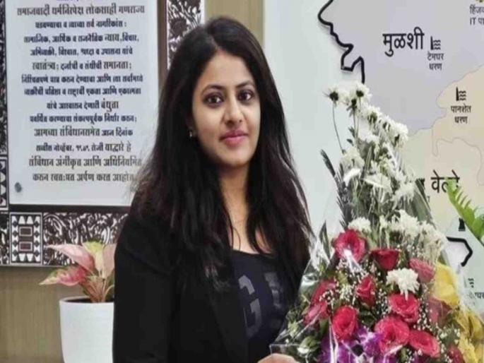 Pooja Khedkar received Divyang certificate twice | पूजा खेडकर यांना दोनदा मिळाले दिव्यांग प्रमाणपत्र; नगर जिल्हा रुग्णालयात सापडली नोंद