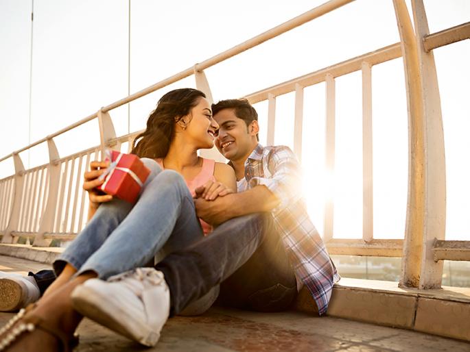 Relationships States? It's Complicated! Who are the new villains of the changing story of young lovestory?- Valentines day special report | रिलेशनशिप स्टेट्स? It's Complicated! तरुण लव्हस्टोरीच्या बदलत्या कथांचे नवे व्हिलन कोण आहेत? Relationships States? It's Complicated! Who are the new villains of the changing story of young lovestory?- Valentines day special report | रिलेशनशिप स्टेट्स? It's Complicated! तरुण लव्हस्टोरीच्या बदलत्या कथांचे नवे व्हिलन कोण आहेत?