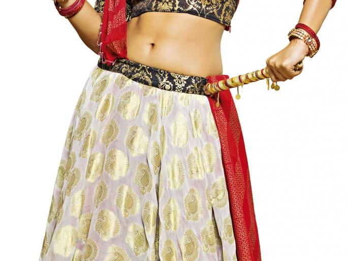 Garba-Dandiya, try these new stylish option! | गरबा-दांडिया खेळताय, नवीन काही हवं, हे घ्या नवीन स्टायलिश पर्याय!