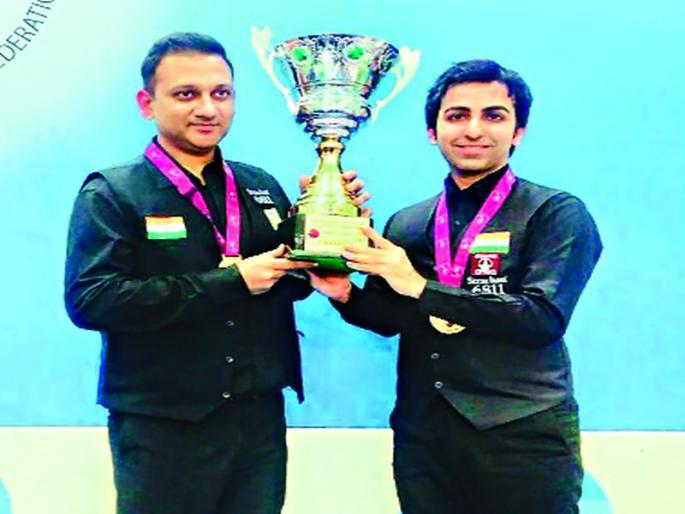 India's first ever snooker title, Pakistan's winning sound | भारताकडे स्नूकरचे पहिले विश्वविजेतेपद, पाकिस्तानवर दणदणीत विजय India's first ever snooker title, Pakistan's winning sound | भारताकडे स्नूकरचे पहिले विश्वविजेतेपद, पाकिस्तानवर दणदणीत विजय