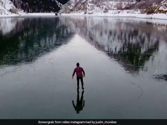 #SocialViral: video of skater playing upon frozen river in america | #SocialViral : बर्फाने गोठलेल्या नदीत स्केटिंग करणाऱ्या तरुणाचा व्हिडिओ प्रचंड व्हायरल #SocialViral: video of skater playing upon frozen river in america | #SocialViral : बर्फाने गोठलेल्या नदीत स्केटिंग करणाऱ्या तरुणाचा व्हिडिओ प्रचंड व्हायरल