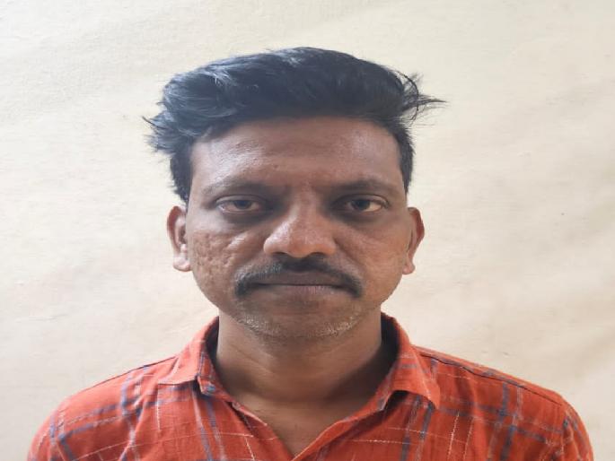 Suspect who killed a woman near Ichalkaranji and fled arrested in Sangli | इचलकरंजीजवळ महिलेचा खून करून पळालेला संशयित सांगलीत जेरबंद Suspect who killed a woman near Ichalkaranji and fled arrested in Sangli | इचलकरंजीजवळ महिलेचा खून करून पळालेला संशयित सांगलीत जेरबंद