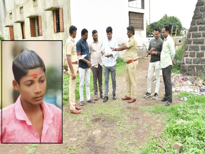 A youth was killed by throwing a stone on his head at Ichalkaranji in Kolhapur | खुनाच्या घटनांनी कोल्हापूर हादरलं; इचलकरंजीत डोक्यात दगड घालून युवकाचा खून  A youth was killed by throwing a stone on his head at Ichalkaranji in Kolhapur | खुनाच्या घटनांनी कोल्हापूर हादरलं; इचलकरंजीत डोक्यात दगड घालून युवकाचा खून