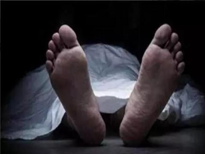 The hospital administration declared her dead, while she was preparing for the funeral in Ichalkaranji kolhapur district | रुग्णालय प्रशासनाने घोषित केले मृत, अंत्यसंस्काराचीही झाली तयारी; अन् 'ती' वृद्धा झाली जिवंत The hospital administration declared her dead, while she was preparing for the funeral in Ichalkaranji kolhapur district | रुग्णालय प्रशासनाने घोषित केले मृत, अंत्यसंस्काराचीही झाली तयारी; अन् 'ती' वृद्धा झाली जिवंत