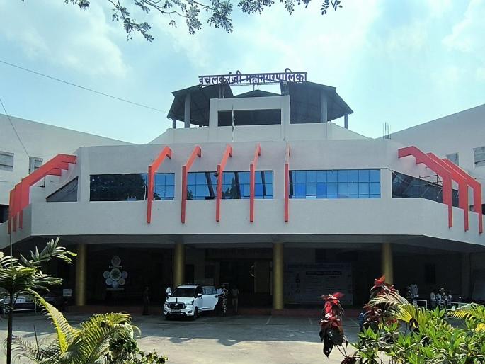 there is confusion regarding candidate selection in all parties In the Ichalkaranji Municipal Corporation elections | Ichalkaranji Municipal Election 2026: इचलकरंजीत सर्वच पक्षांत उमेदवारीचा घोळात घोळ; शिव-शाहू आघाडीत स्वाभिमानी परतली there is confusion regarding candidate selection in all parties In the Ichalkaranji Municipal Corporation elections | Ichalkaranji Municipal Election 2026: इचलकरंजीत सर्वच पक्षांत उमेदवारीचा घोळात घोळ; शिव-शाहू आघाडीत स्वाभिमानी परतली