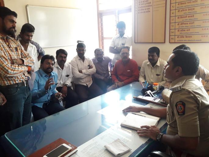 Porn Audio Clip Case: Front of VHP, Bajrang Dal Police Station | अश्लील आॅडीओ क्लिप प्रकरण : विहिंप,बजरंग दलाचा पोलिस ठाण्यावर मोर्चा