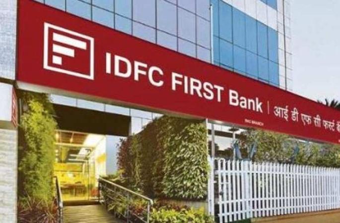 Compulsory recovery of private banks continues: Disobedience of RBI order | खासगी बँकांची सक्तीची वसुली सुरुच : रिझर्व्ह बँकेच्या आदेशाची अवहेलना