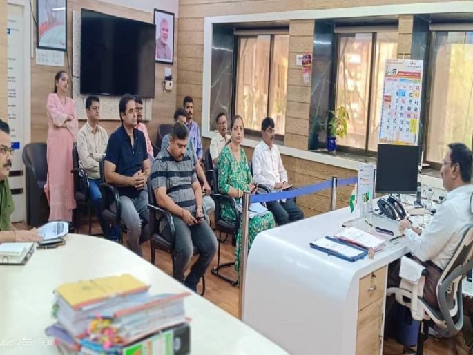 Finally Ulhasnagar Municipal Corporation woke up Crimes against 49 people who burst firecrackers late at night |  अखेर उल्हासनगर महापालिकेला आली जाग; रात्री उशिरा फटाके फोडणाऱ्या ४९ जणांवर गुन्हे Finally Ulhasnagar Municipal Corporation woke up Crimes against 49 people who burst firecrackers late at night |  अखेर उल्हासनगर महापालिकेला आली जाग; रात्री उशिरा फटाके फोडणाऱ्या ४९ जणांवर गुन्हे