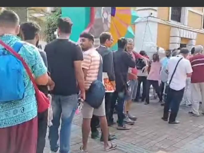 200 films screened at iffi this year catching dust delegates throng to watch the dust | इफ्फीत यंदा २०० चित्रपटांचे प्रदर्शन: ‘कॅचिंग डस्ट’डस्ट पाहण्यासाठी प्रतिनिधींनी केली गर्दी 200 films screened at iffi this year catching dust delegates throng to watch the dust | इफ्फीत यंदा २०० चित्रपटांचे प्रदर्शन: ‘कॅचिंग डस्ट’डस्ट पाहण्यासाठी प्रतिनिधींनी केली गर्दी