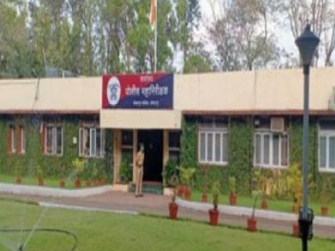 Moves underway to shift the office of the Special Inspector General of Police IG in Kolhapur to Pune | कोल्हापुरातील आयजी ऑफिस पुण्याला स्थलांतराचा पुन्हा घाट, दक्षिण महाराष्ट्राची राजकीय प्रतिष्ठा पणाला Moves underway to shift the office of the Special Inspector General of Police IG in Kolhapur to Pune | कोल्हापुरातील आयजी ऑफिस पुण्याला स्थलांतराचा पुन्हा घाट, दक्षिण महाराष्ट्राची राजकीय प्रतिष्ठा पणाला