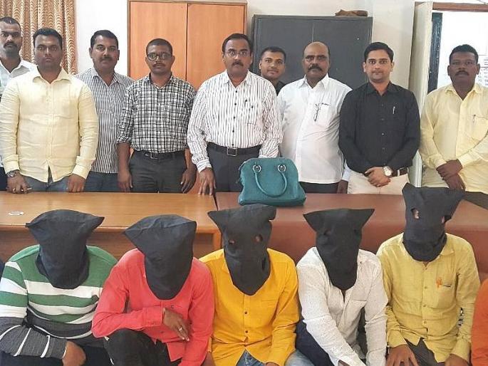 Nashik,ingatpuri,daroda,investigation | इगतपुरी दरोड्याचा २४ तासात उलगडा Nashik,ingatpuri,daroda,investigation | इगतपुरी दरोड्याचा २४ तासात उलगडा