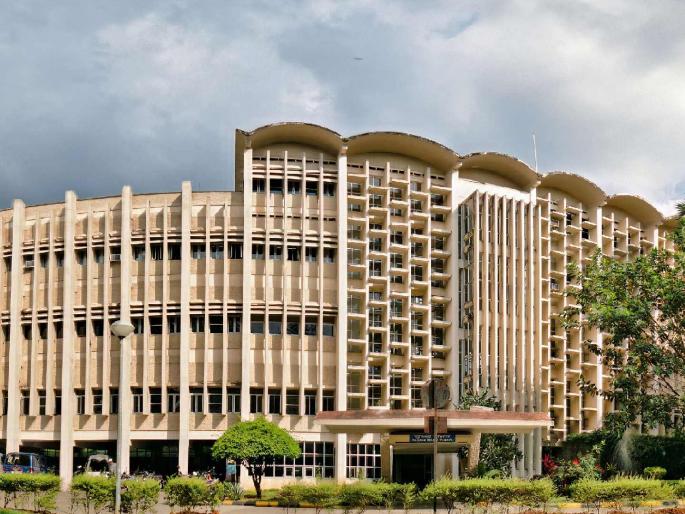 IIT Mumbai to set up hostels for another 4,000 students; 20 new buildings will be constructed | IIT मुंबईत आणखी ४ हजार विद्यार्थ्यांसाठी वसतिगृह उभारणार; नव्याने २० इमारती बांधणार IIT Mumbai to set up hostels for another 4,000 students; 20 new buildings will be constructed | IIT मुंबईत आणखी ४ हजार विद्यार्थ्यांसाठी वसतिगृह उभारणार; नव्याने २० इमारती बांधणार