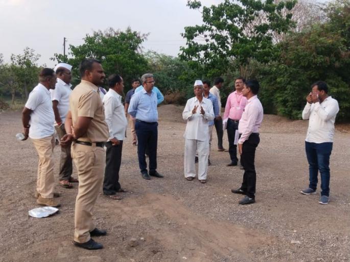 The first sand depot in the revenue minister's district; Confirmation of location to Srirampur | महसूलमंत्र्यांच्या जिल्ह्यातच वाळूचा पहिला डेपो; श्रीरामपूरला जागेची निश्चिती The first sand depot in the revenue minister's district; Confirmation of location to Srirampur | महसूलमंत्र्यांच्या जिल्ह्यातच वाळूचा पहिला डेपो; श्रीरामपूरला जागेची निश्चिती