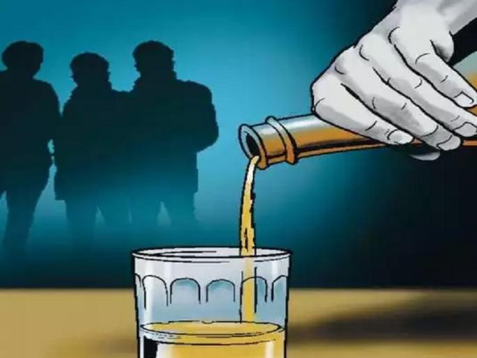 illegal liquor trade baramati sangvi malegaon police | बारामती: सांगवी, माळेगावात अवैध दारू धंद्यांचा उच्छाद; पोलिसांचे 'अर्थपूर्ण' दुर्लक्ष illegal liquor trade baramati sangvi malegaon police | बारामती: सांगवी, माळेगावात अवैध दारू धंद्यांचा उच्छाद; पोलिसांचे 'अर्थपूर्ण' दुर्लक्ष