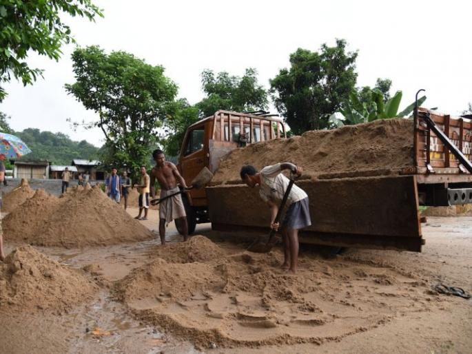 Government treasury frozen due to lack of sand auction | वाळूघाट लिलावाअभावी शासनाच्या तिजोरीत ठणठणाट