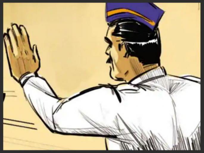 Two police constables suspended for corruption in duty | चलन न करताच पैसे घेणाऱ्या वाहतूक शाखेचे दोन पोलीस हवालदार निलंबित