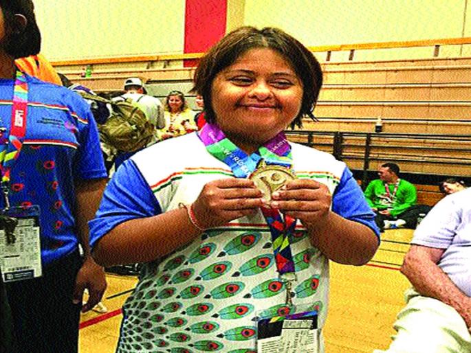 Maru's creative journey, the inspiration for special children for Swimming Special Olympics | मारूच्या कर्तृत्वाचा सातासमुद्रापार झेंडा, जलतरणातील स्पेशल आॅलिम्पिकमधील यश ठरतेय विशेष मुलांसाठी प्रेरणादायी Maru's creative journey, the inspiration for special children for Swimming Special Olympics | मारूच्या कर्तृत्वाचा सातासमुद्रापार झेंडा, जलतरणातील स्पेशल आॅलिम्पिकमधील यश ठरतेय विशेष मुलांसाठी प्रेरणादायी