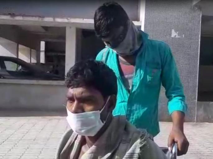 laborer Aurangabad railway accident told exactly what happened! vrd | औरंगाबाद रेल्वे दुर्घटनेतून बचावलेल्या मजुराने सांगितलं नेमकं काय घडलं! laborer Aurangabad railway accident told exactly what happened! vrd | औरंगाबाद रेल्वे दुर्घटनेतून बचावलेल्या मजुराने सांगितलं नेमकं काय घडलं!