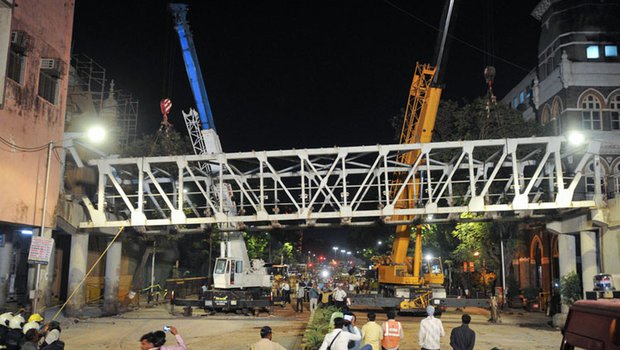 Bridges Advisory Panel Expires; | पुलांची फेरतपासणी करणाऱ्या सल्लागार पॅनेलची मुदत संपली; जुन्या सल्लागारांना मुदतवाढ