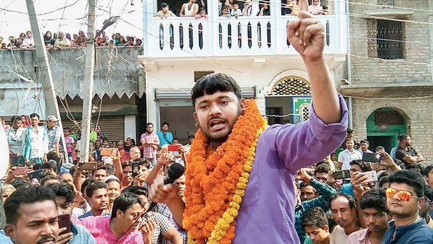 70 lakh collected by people for Kanhaiyya kumar | कन्हैयाकुमारसाठी लोकवर्गणीतून ७0 लाख जमा 70 lakh collected by people for Kanhaiyya kumar | कन्हैयाकुमारसाठी लोकवर्गणीतून ७0 लाख जमा