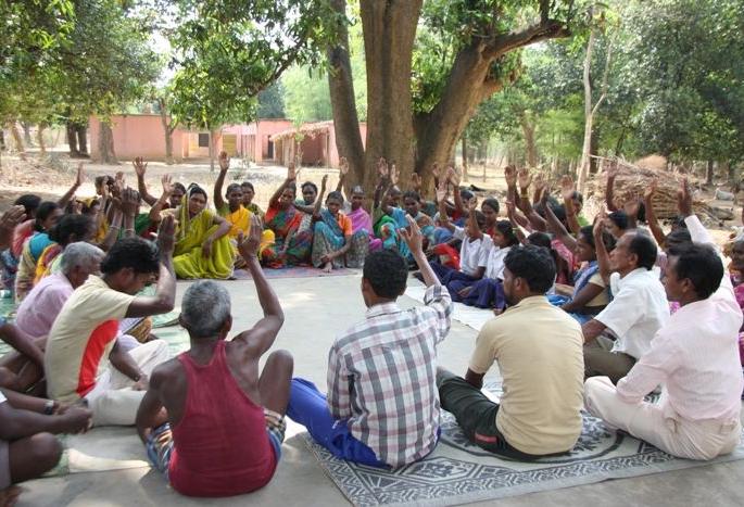 Tribal opposition to omission of caste record on Satbara; Fear of losing rights | सातबारावरील जातीची नोंद वगळण्याला आदिवासींचाच विरोध; हक्क डावलण्याची भीती Tribal opposition to omission of caste record on Satbara; Fear of losing rights | सातबारावरील जातीची नोंद वगळण्याला आदिवासींचाच विरोध; हक्क डावलण्याची भीती