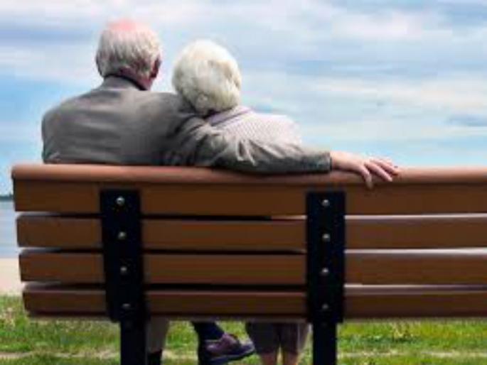 The fraud with elderly couples | खरवस विक्रीच्या बहाण्याने वृद्ध दाम्पत्याची फसवणूक The fraud with elderly couples | खरवस विक्रीच्या बहाण्याने वृद्ध दाम्पत्याची फसवणूक