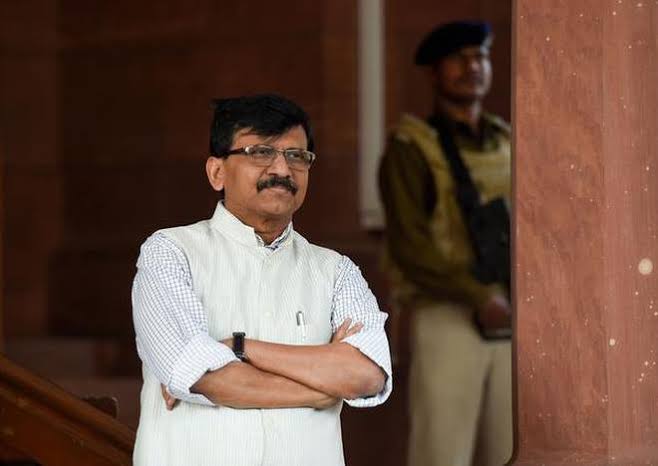'The struggle for power in the state is a thrilling movie; Shiv Sena CM will be in my dream, Says Sanjay Raut | 'राज्यातील सत्तासंघर्ष म्हणजे थरारक सिनेमा; मी स्वप्नातही बडबडायचो मुख्यमंत्री शिवसेनेचाच होईल' 'The struggle for power in the state is a thrilling movie; Shiv Sena CM will be in my dream, Says Sanjay Raut | 'राज्यातील सत्तासंघर्ष म्हणजे थरारक सिनेमा; मी स्वप्नातही बडबडायचो मुख्यमंत्री शिवसेनेचाच होईल'