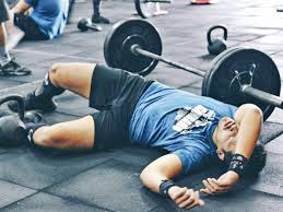 Shocking! 18-year-old boy dies in just 4 minutes | धक्कादायक! व्यायाम करताना अवघ्या ४ मिनिटांत १८ वर्षीय तरुणाचा मृत्यू Shocking! 18-year-old boy dies in just 4 minutes | धक्कादायक! व्यायाम करताना अवघ्या ४ मिनिटांत १८ वर्षीय तरुणाचा मृत्यू