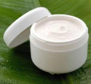 'Cosmetic look' to market as winter begins | हिवाळा सुरू होताच बाजारपेठेला ‘कॉस्मेटिक लूक’ 'Cosmetic look' to market as winter begins | हिवाळा सुरू होताच बाजारपेठेला ‘कॉस्मेटिक लूक’