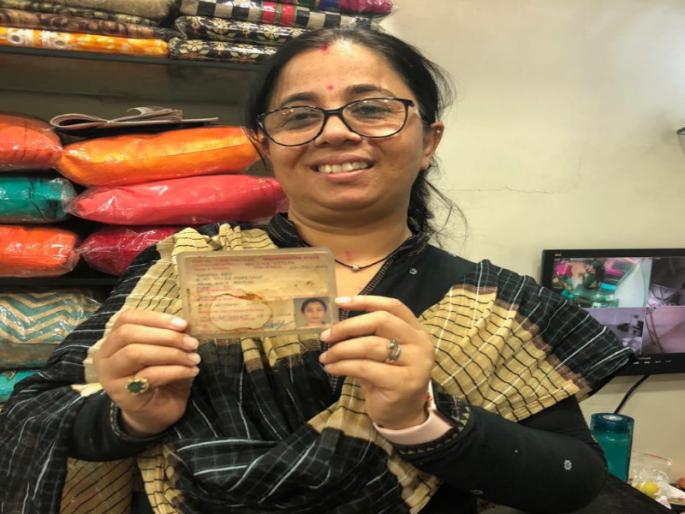 thief return licence by courier | लायसन्स परत करुन चाेरट्याची लिमिटेड माणूसकी thief return licence by courier | लायसन्स परत करुन चाेरट्याची लिमिटेड माणूसकी