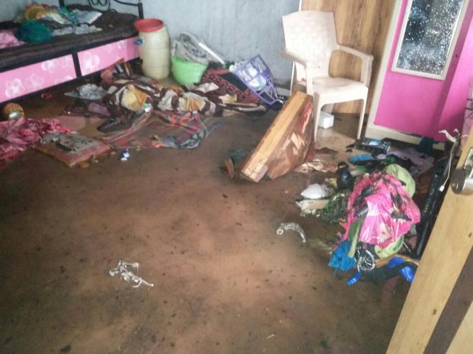 Kolhapur: The blast of the Shirolite refrigerator, ten injured and two serious | कोल्हापूर : शिरोलीत स्फोट, दहाजण जखमी, दोघे गंभीर Kolhapur: The blast of the Shirolite refrigerator, ten injured and two serious | कोल्हापूर : शिरोलीत स्फोट, दहाजण जखमी, दोघे गंभीर