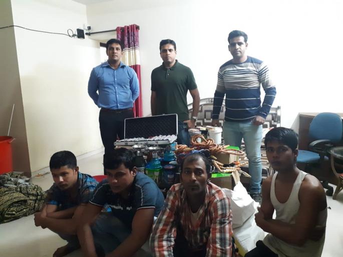 Hukka Parlor at the luxurious building | आलिशान इमारतीत हुक्का पार्लर Hukka Parlor at the luxurious building | आलिशान इमारतीत हुक्का पार्लर