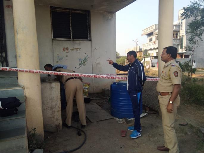 In Beed, a mother murdered her two child's by dipping in water tank | बीडमध्ये जन्मदात्या आईनेच दोन चिमुकल्यांना हौदात बुडवून मारले